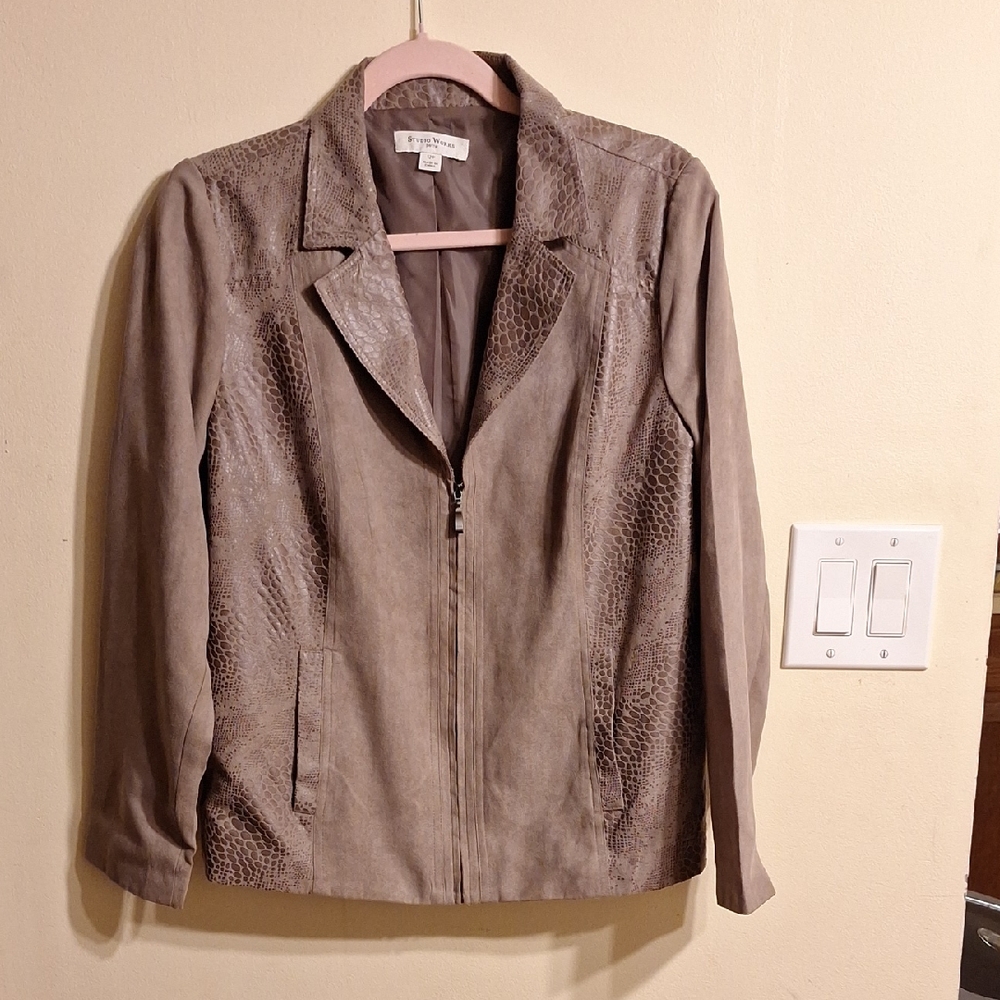 Studio Works Jacket - Picture 2 of 7